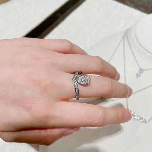 1ct Pear Diamond Sterling Silver Ring - Ericjewelry - ericjewelry - Silver Rings - Moissanite Diamond, Pear, Resizable, RINGS, Silver, White - Ericjewelry -