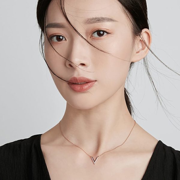 V-shaped Sterling Silver Necklace - Ericjewelry - ericjewelry - Silver Necklace - Necklace, Rose Gold, Silver, V-shaped, White Gold - Ericjewelry -